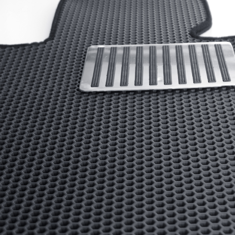 미소 자동차 이중 벌집 매트 일반형 + 메탈 레이싱 발판 패드 32,400원