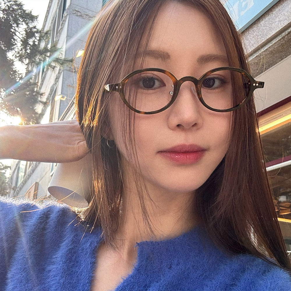 라피던트 크래커 코받침 있는 블루라이트 차단 뿔테안경 19,430원