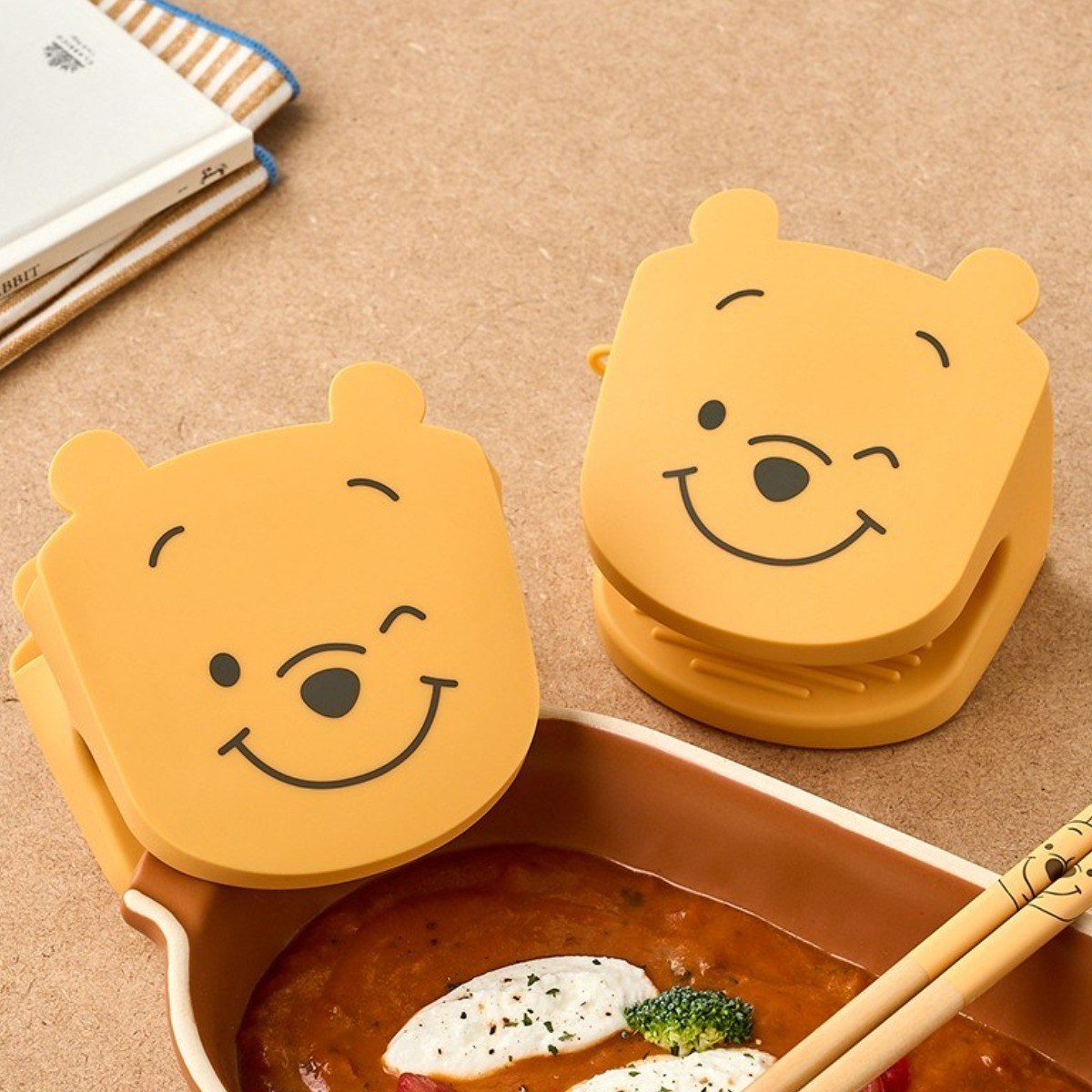 [모던하우스 본사직영] [디즈니] 곰돌이 푸 실리콘 장갑 2P SET 9,900원