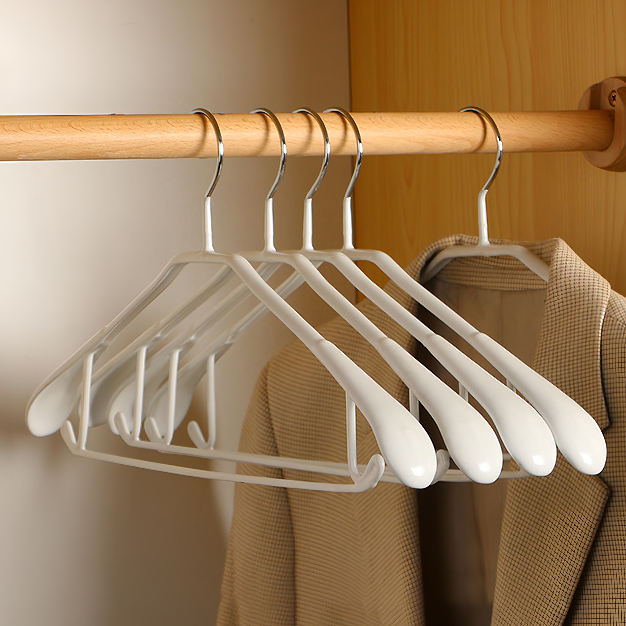 제이밀 심플 논슬립 정장 옷걸이, 화이트, 10개 11,900원