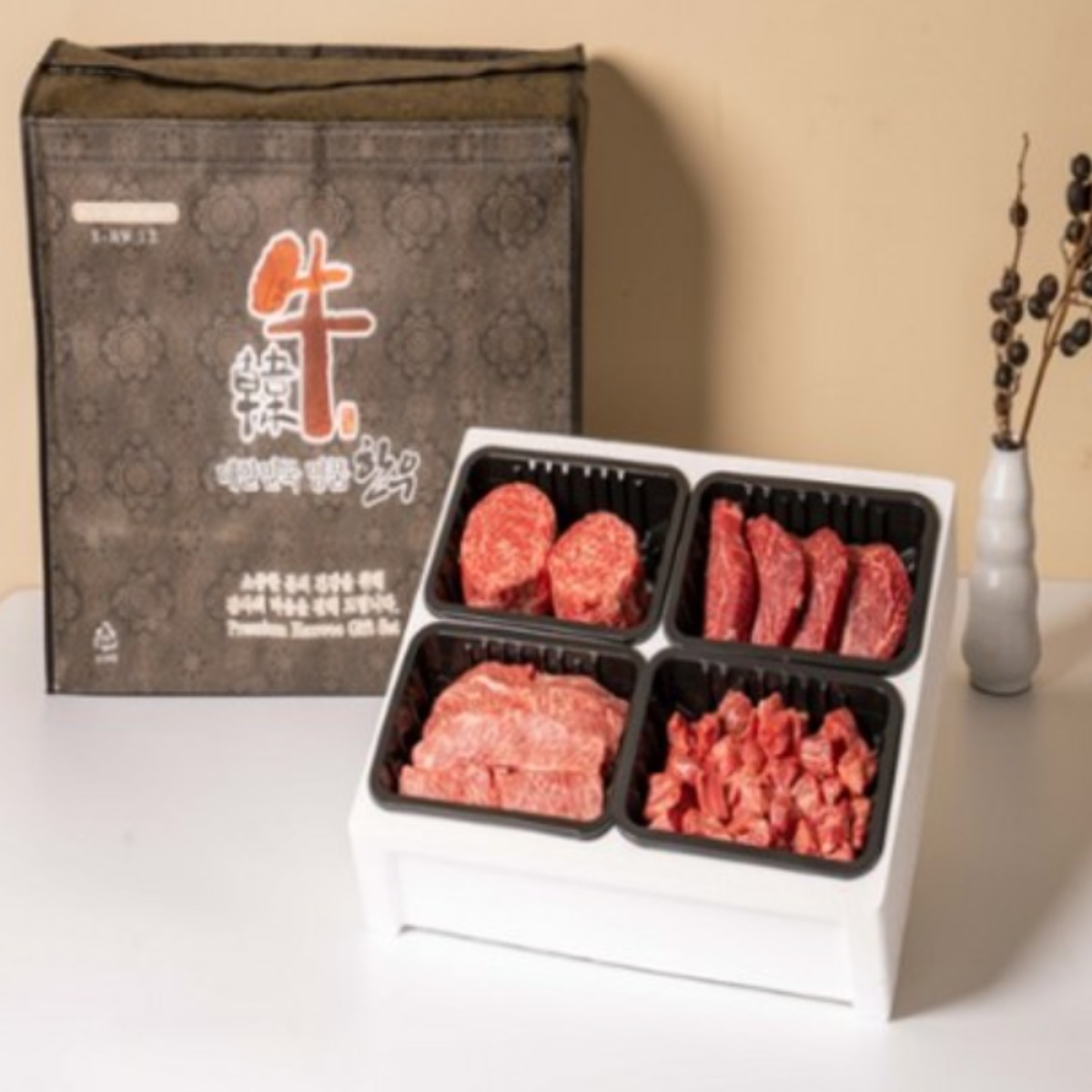 안동한우 1++갈비살 1++부채살 1+채끝등심 1+안심 4종 각300g 인기선물세트, 1개 149,000원