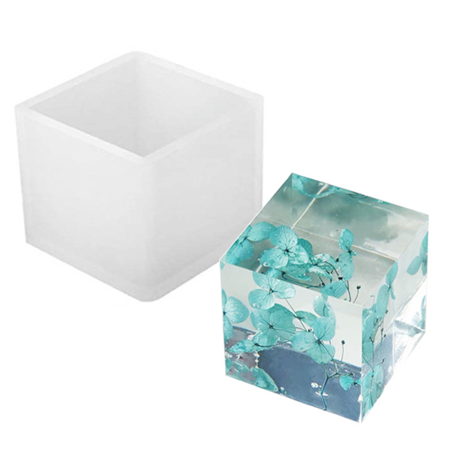 드그라쎄 레진 공예 재료 - 사각 레진 큐브 문진 정육면체 대형 6.5cm 10cm 레진 공예 아트 실리콘 몰드, 1개, 4.5cm 6,500원