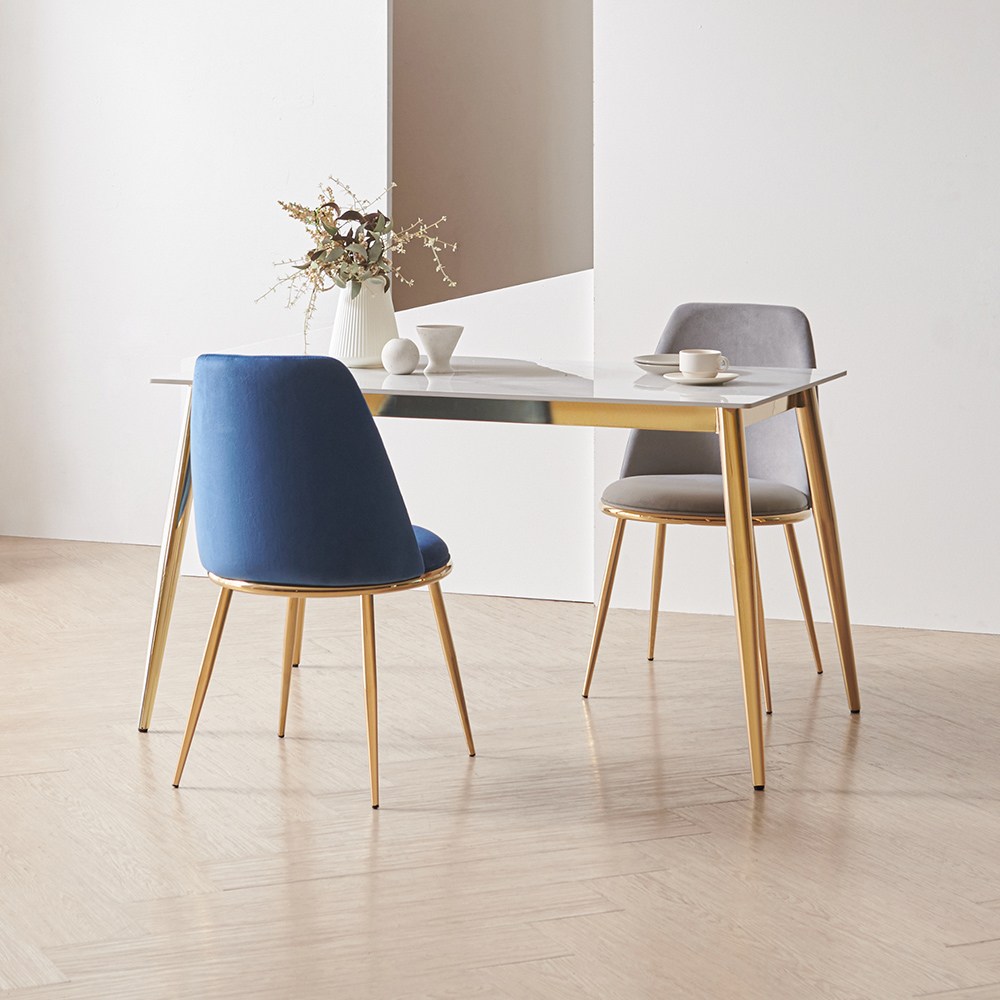 라로퍼니처 아델 1300 유광 포세린 통 세라믹 4인 식탁 세트 골드 프레임 테이블 247,000원