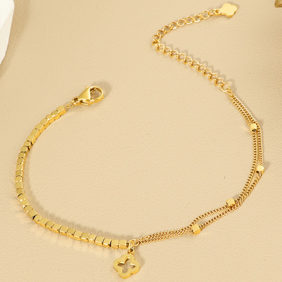 Youmi 여성 14K 도금 4잎 클로버 팔찌 행운의 패션 아이템 X-02 45,000원