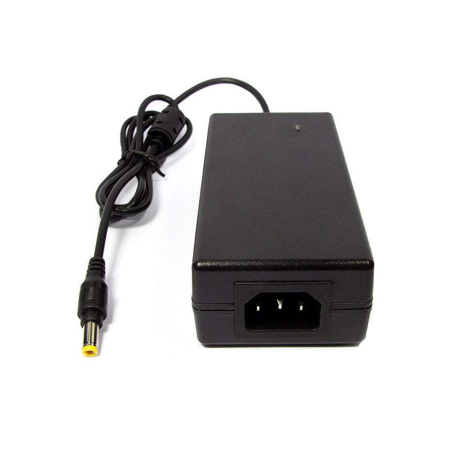 솔탑 국산 어댑터 12V 3.5A 14,900원