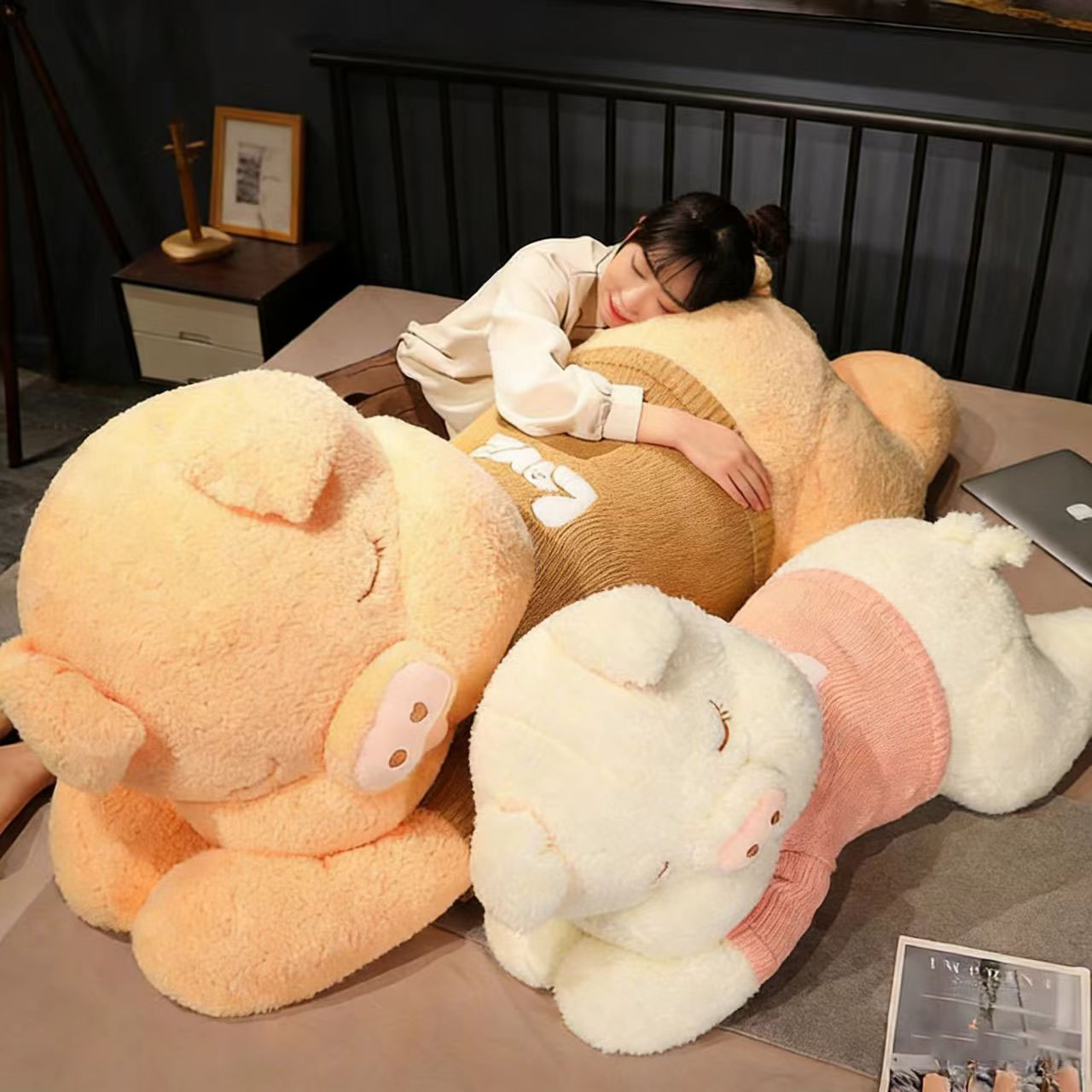 MAKABORO 귀여운 돼지 인형 초대형 봉제 인형 뽀글이 동물인형 안고자는 수면인형 생일선물 48,500원