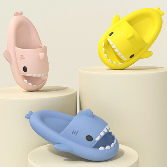 꾸미 샤크 슬리퍼 프리미엄정품 EVA 상어 슬리퍼 4cm 12,900원