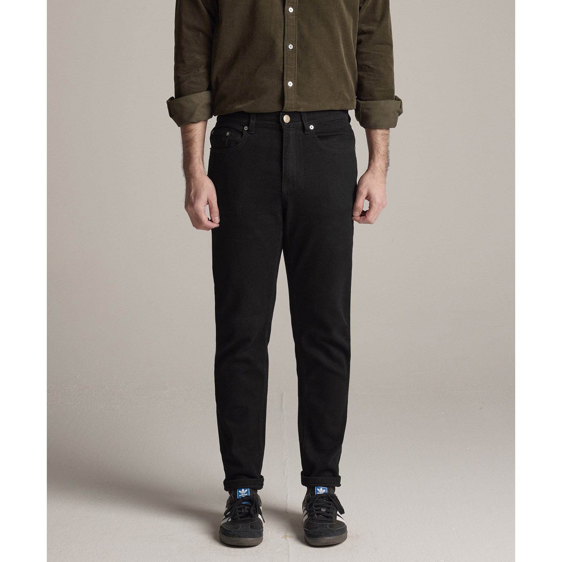 [STCO] 남성 베이직 워싱 스트레치 데님 팬츠 컴포트핏 블랙 29,900원