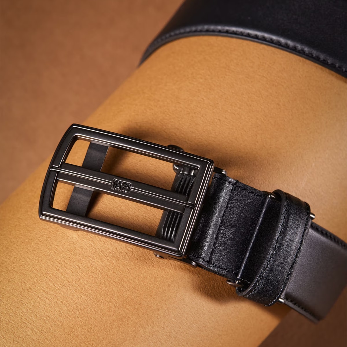 닥스 DBBE6E510BK DAKS MATT블랙 남성 소가죽 자동벨트 CNY684 TEO128 145,600원