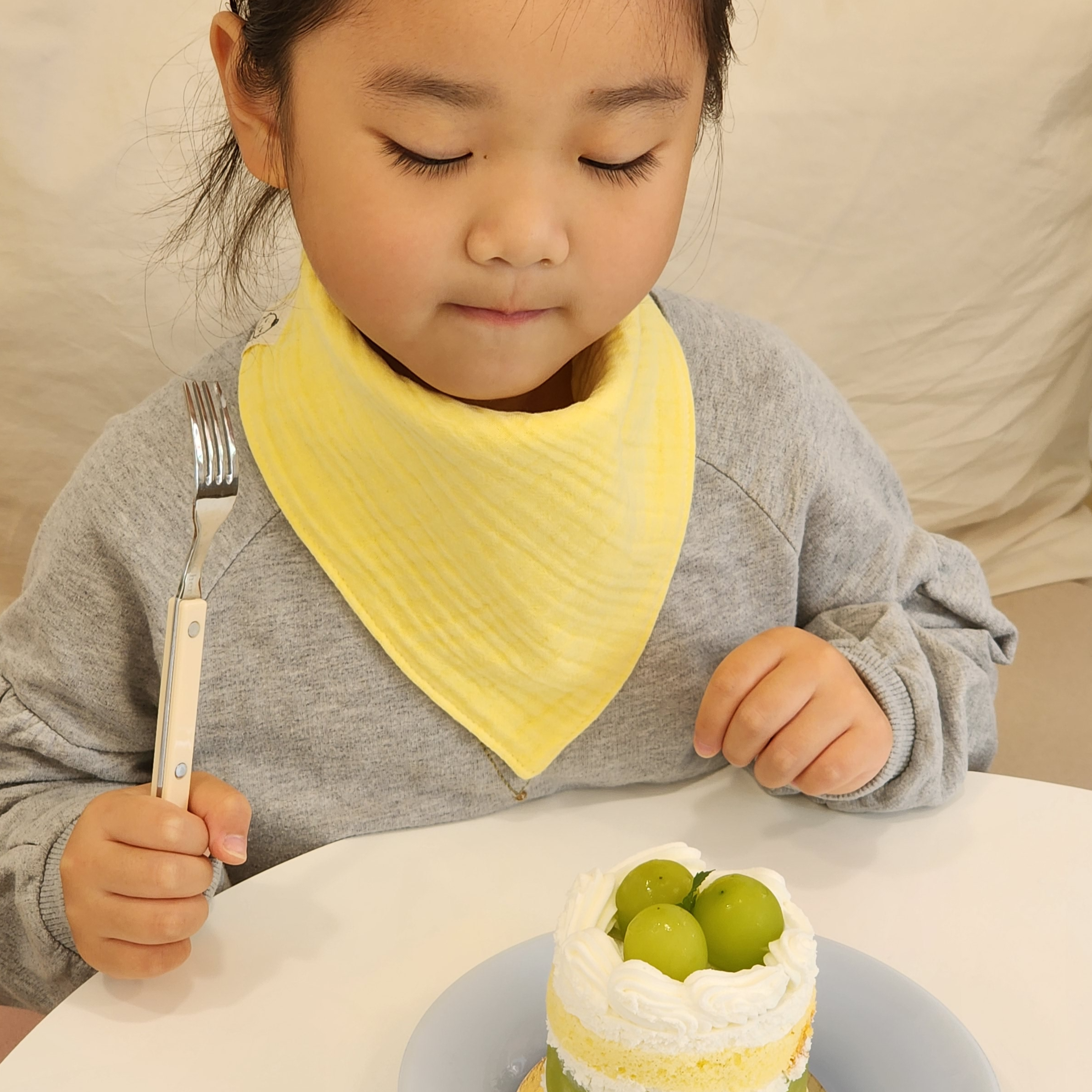 잠자는 소잉율 겨울용 6겹요루거즈 스카프빕 4,500원