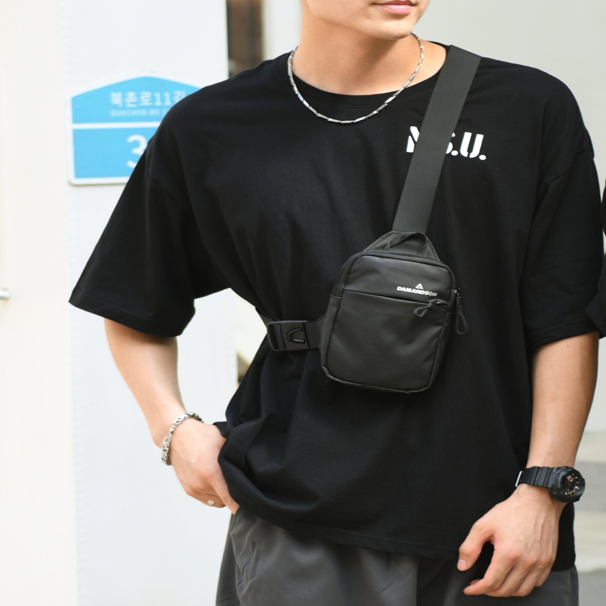 담앤드솜 액티브 미니슬링백 크로스백 방수 산책 강아지 쌕 백 가방 초등 남자 남성 여자 여성 학생 등산 핸드폰 해외 여행용 어깨 보조 데일리 소형 작은 휴대 등산 운동 조깅 18,900원