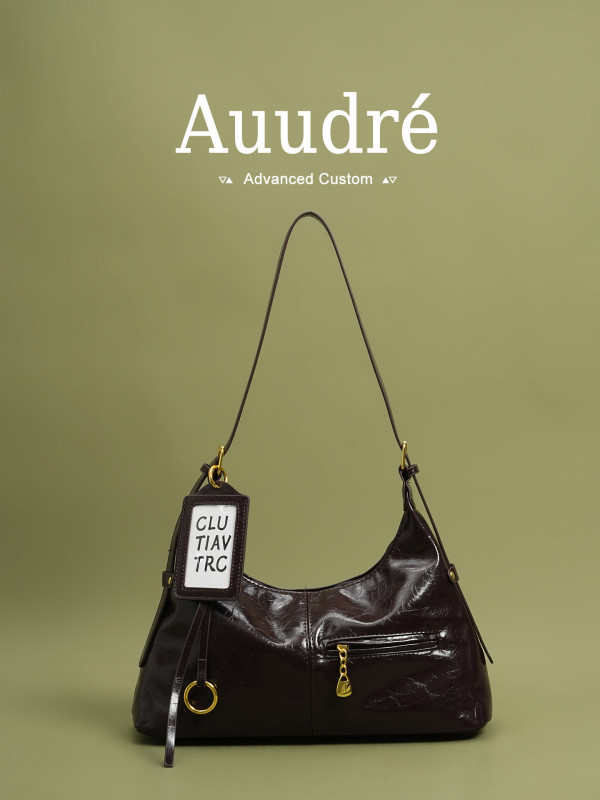 Audre 고급 감성 복고풍 대용량 숄더백 여성 2026 신상 가을 겨울 통근 크로스백 88,400원