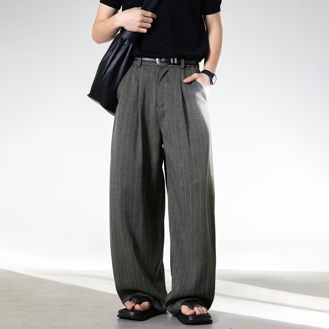 유루 남성용 와이드 슬랙스 핀스트라이프 팬츠 / MK2494 34,900원