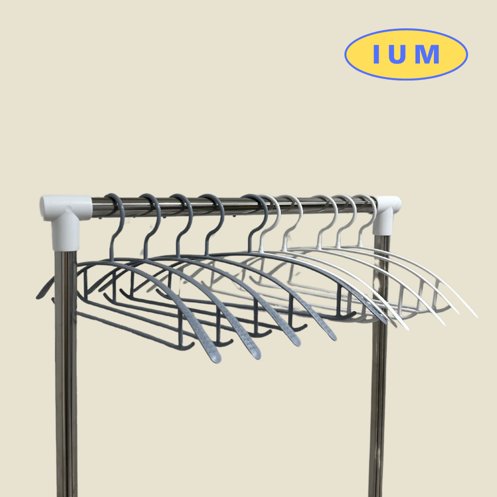 IUM 단단한 옷걸이 어깨뿔 방지 논슬립 IM-08 15,900원