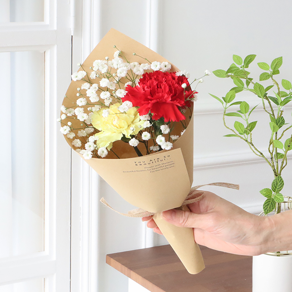 [로켓프레시] 모리앤 생화 마음담은 카네이션 꽃다발 12,900원