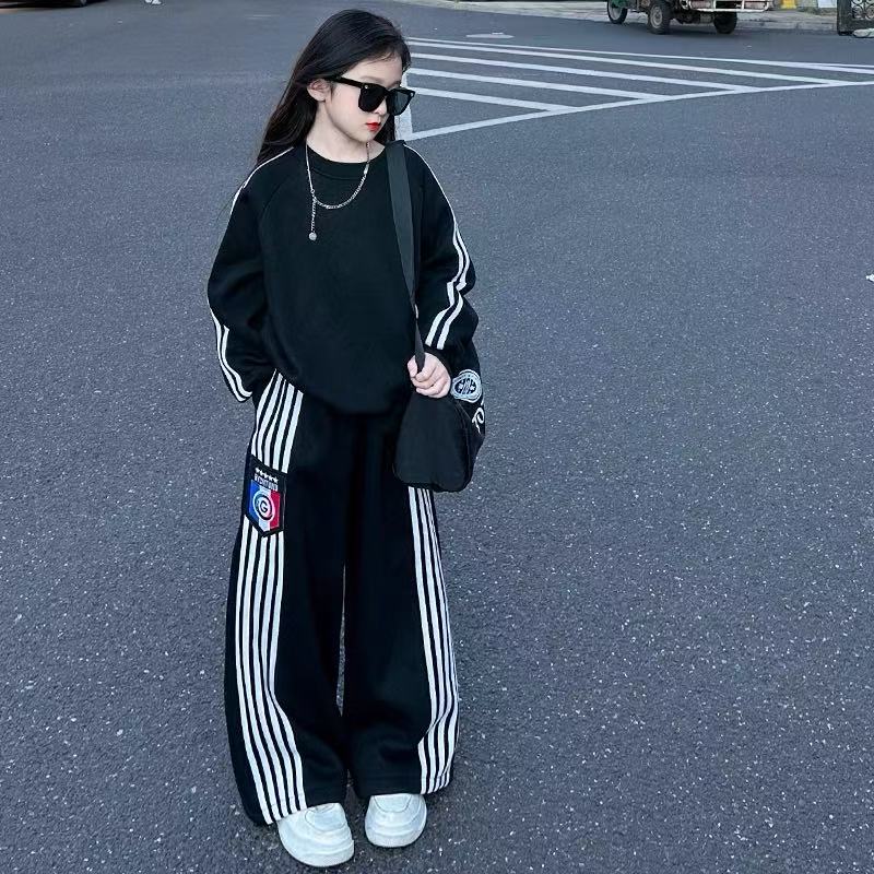 하와즈 남여공용 오버핏 블랙 트레이닝세트 주니어 맨투맨 상하세트, 현재가 35,900원