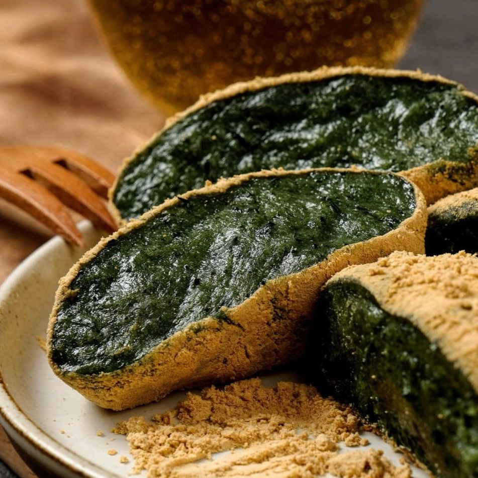 쑥인절미는 먹어보았니  국내산 개별포장 당일생산 식사대용 떡먹보 [1.5kg/2Kg x 1박스] 29,500원