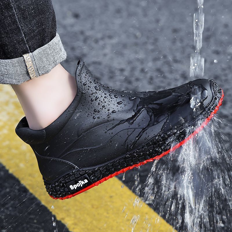 신제품 남성용 미끄럼방지 방수 단목 레인부츠 작업용 외출형 고무신 18,090원