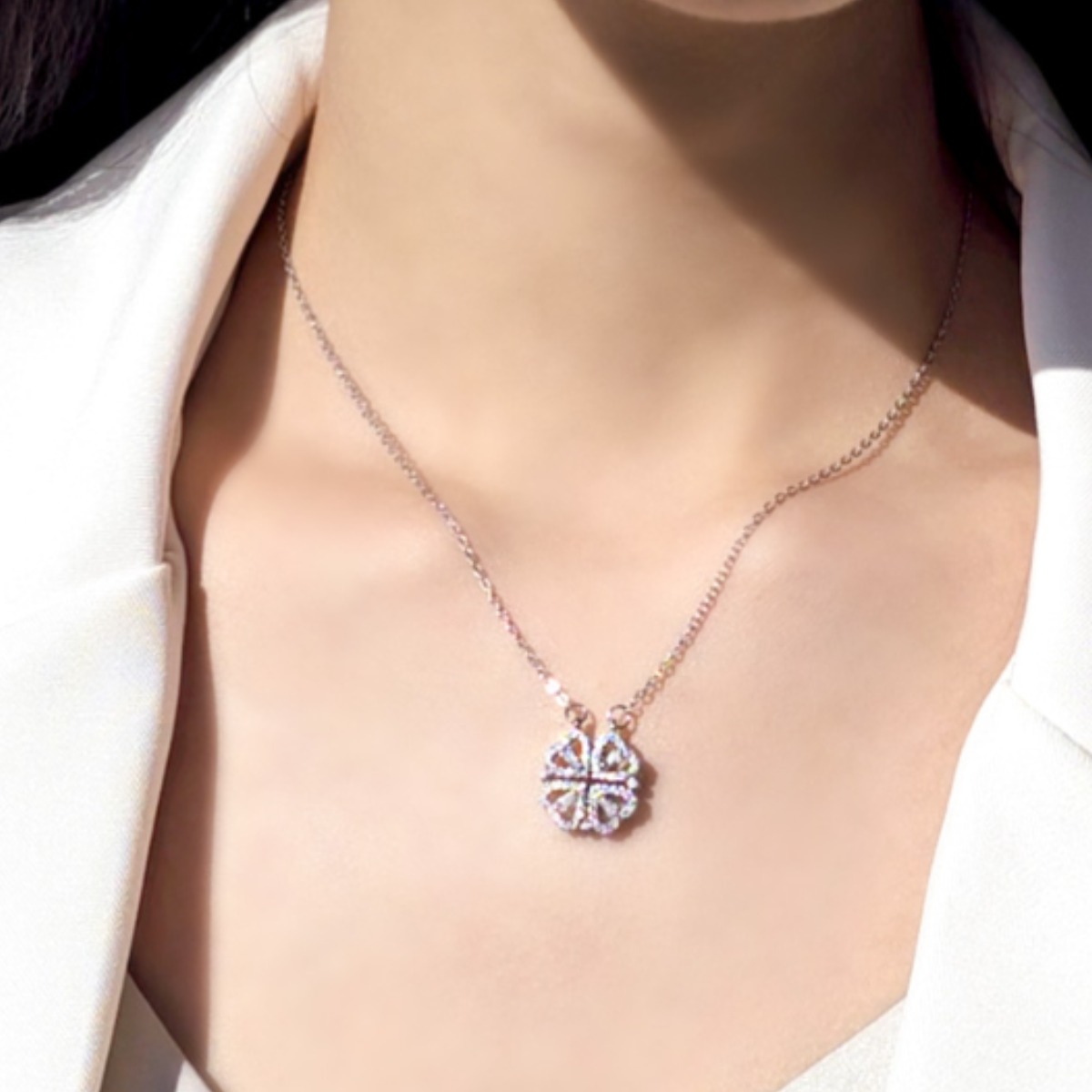 일호장신구 사랑의 네잎 크로바 목걸이 써지컬스틸 알러지없는 변색없는 큐빅 하트 여성용목걸이 14,600원