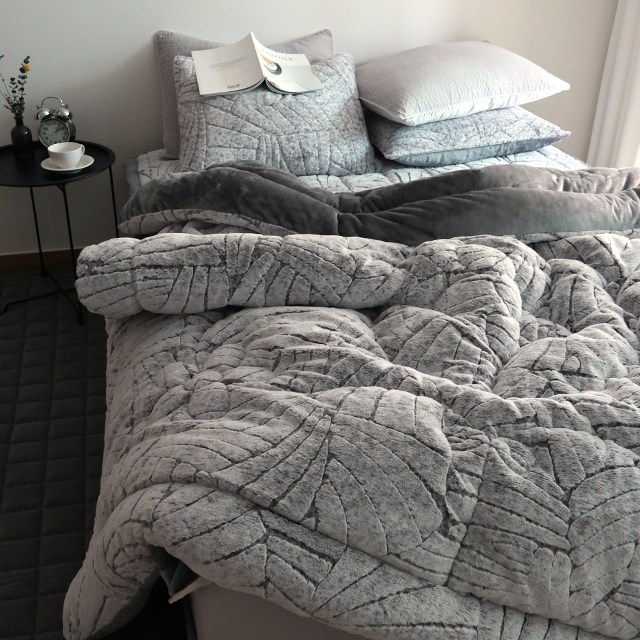 에이트룸 이불판매 1위 최고급 겨울이불 10mm 라셀 극세사 풀세트 169,600원