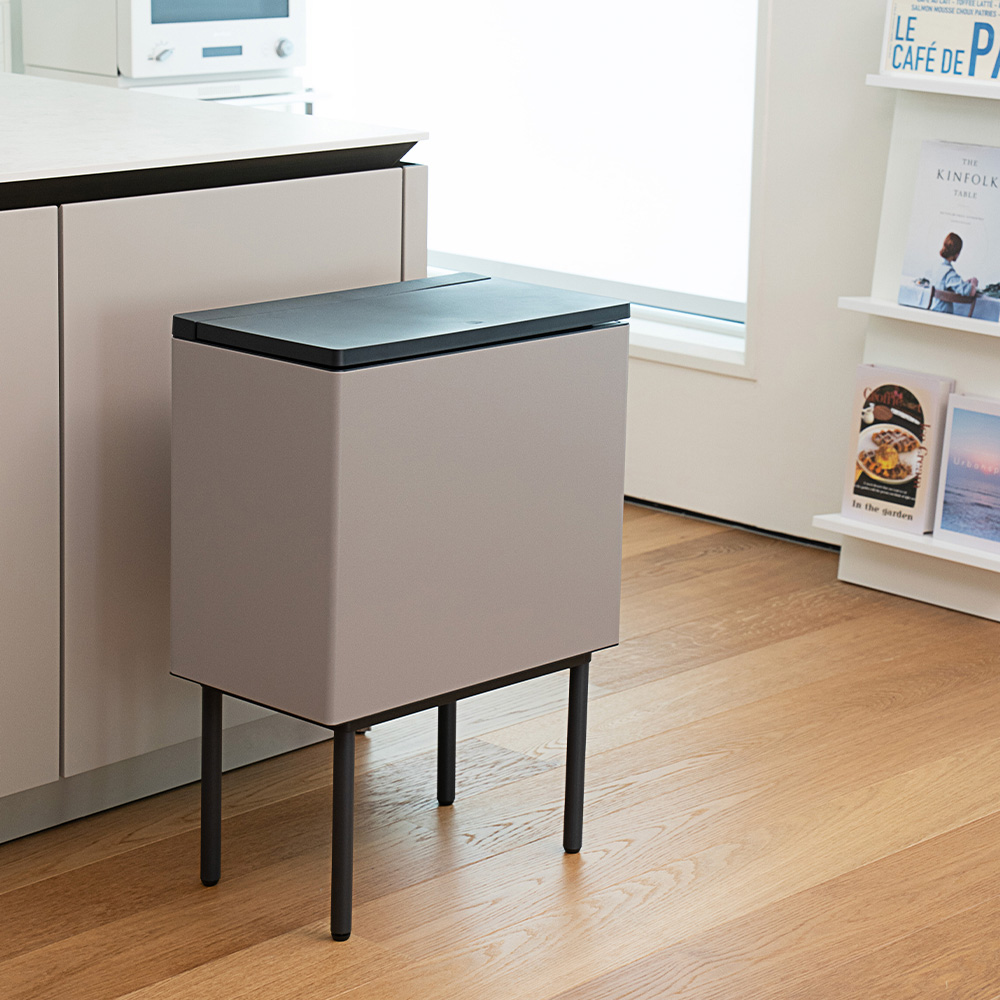 [1+1] 드웰러 오브제 휴지통 쓰레기통 냄새차단 20L+10L 2개, 그레이 2개 307,900원