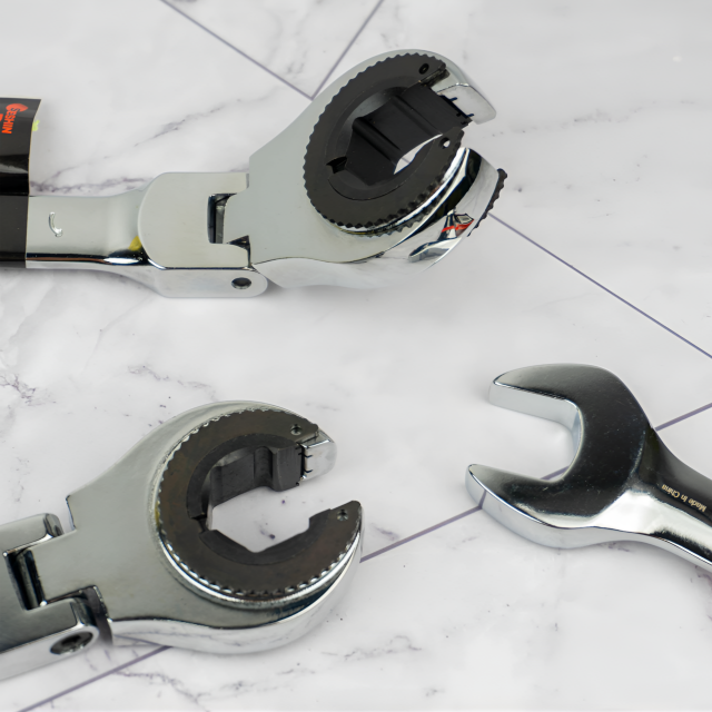 세신 플렉시블 오픈형기어렌치 17mm 깔깔이 공구 자동 라쳇 렌치 스패너 24,000원