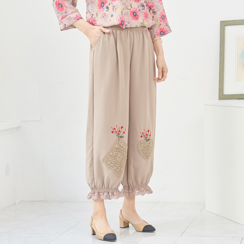 마미소 하트꽃바구니 몸빼 바지 면50 자수 레이스 패치 엄마 할머니 빅사이즈 40 60 마담 중년 여성 옷 12,900원