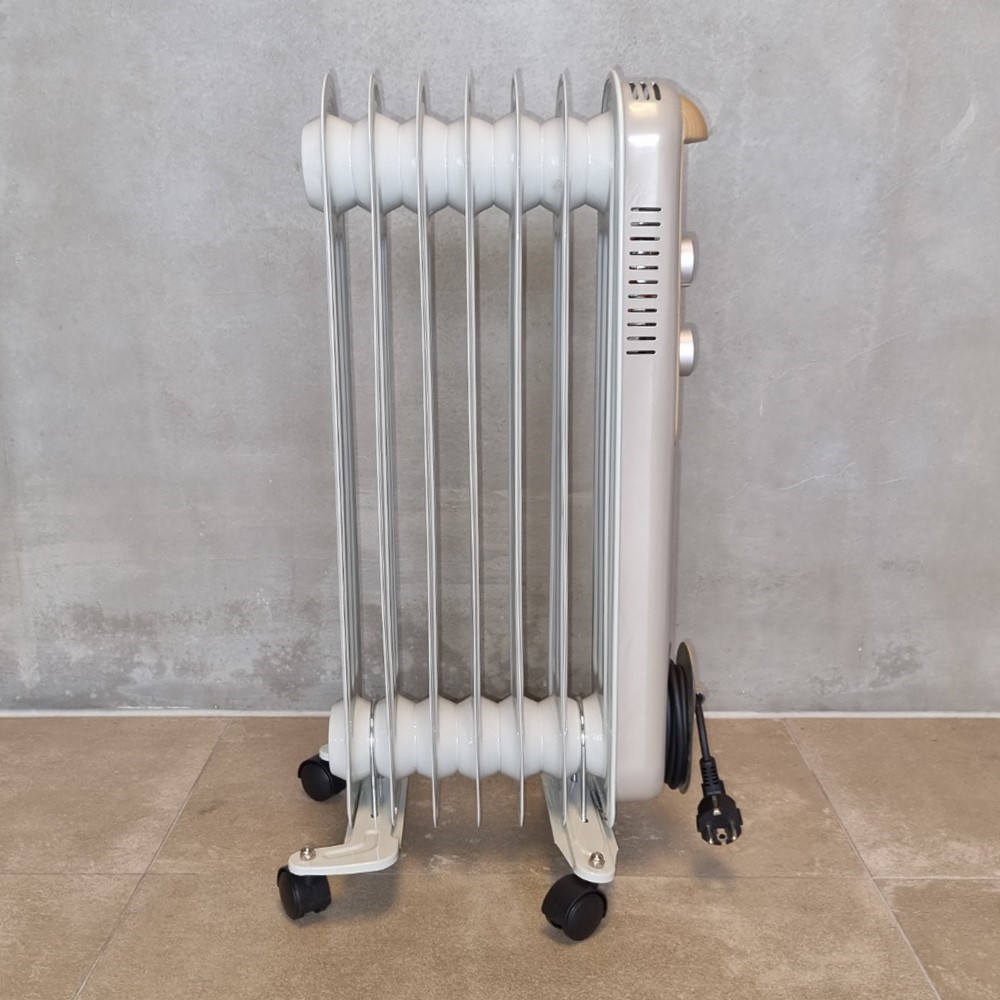 코퍼스트 전기 라디에이터 슬림형 동파방지 소형 개인난방 76,890원