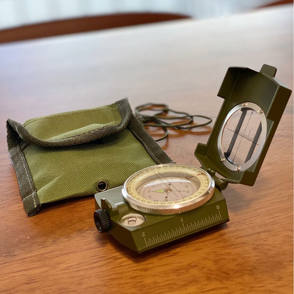 안전닷컴 초정밀 야광 군용 다이얼 나침반 나침판 esc+10299Uq 22,280원