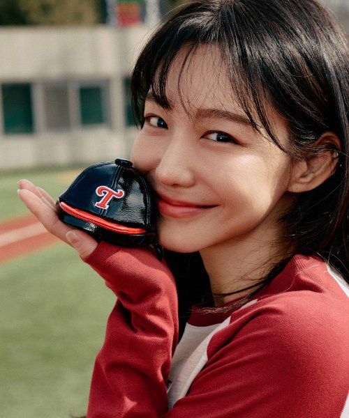 1993스튜디오 1993STUDIO LG트윈스x1993스튜디오 에나멜 모자 키링 블랙 34,700원