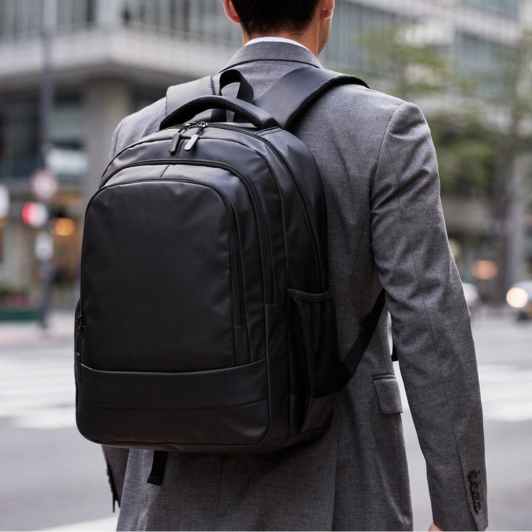 청아이 직장인 백팩 노트북 17인치 출퇴근 출장 대용량 방수 비즈니스 직장인 가방 19,900원