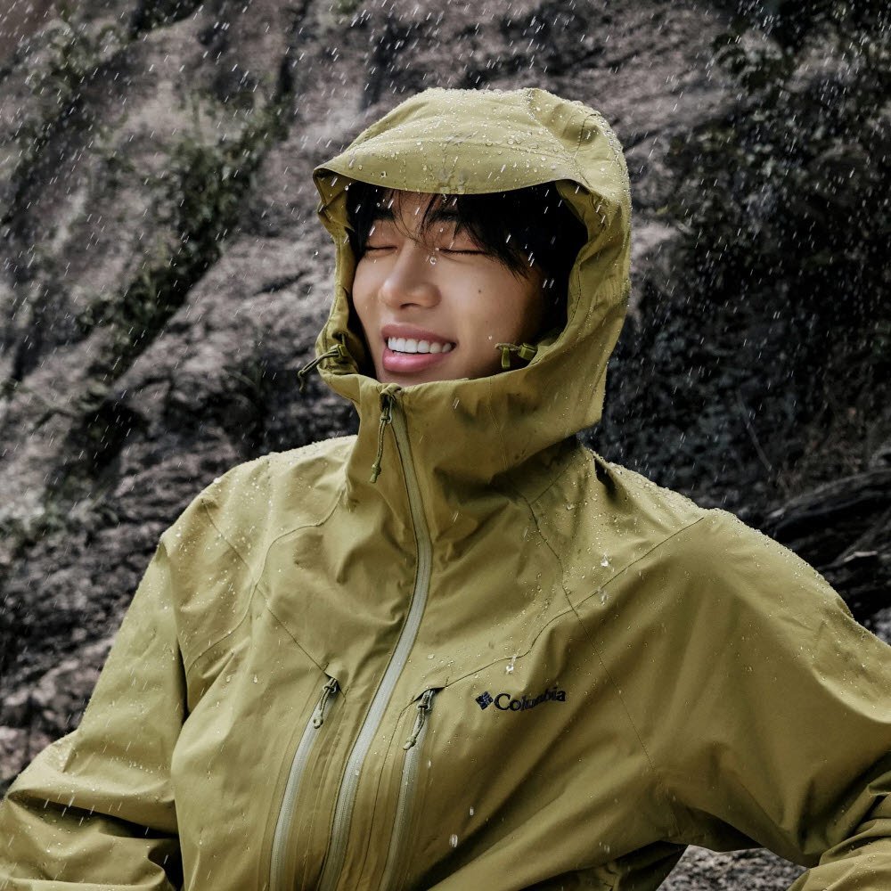 [국내백화점] 컬럼비아 [공용] [추영우 착용] 365 트랙 2L 방수자켓 아웃도어 바람막이 자켓 465,770원
