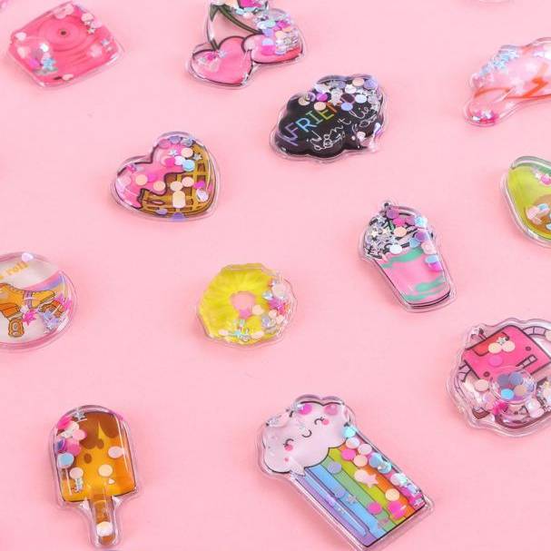 [나의셀렉] 흔들 때마다 반짝이는 아쿠아 입체 스티커 4종 1세트 14,290원