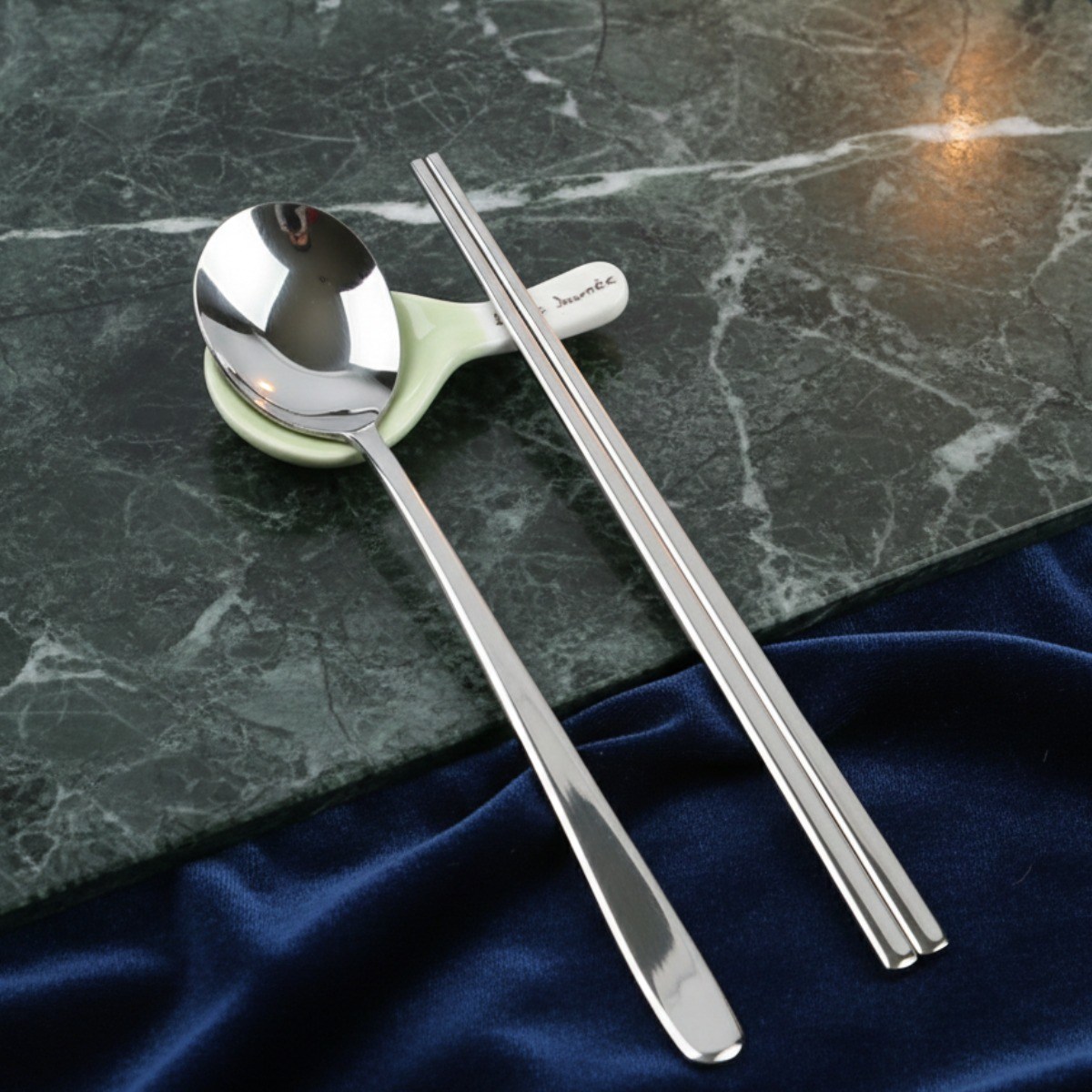 국내산 라이센스(광)수저세트 10벌OPP포장 업소용 가정용, 1세트, 숟가락+젓가락 10개, 라이센스광 15,000원