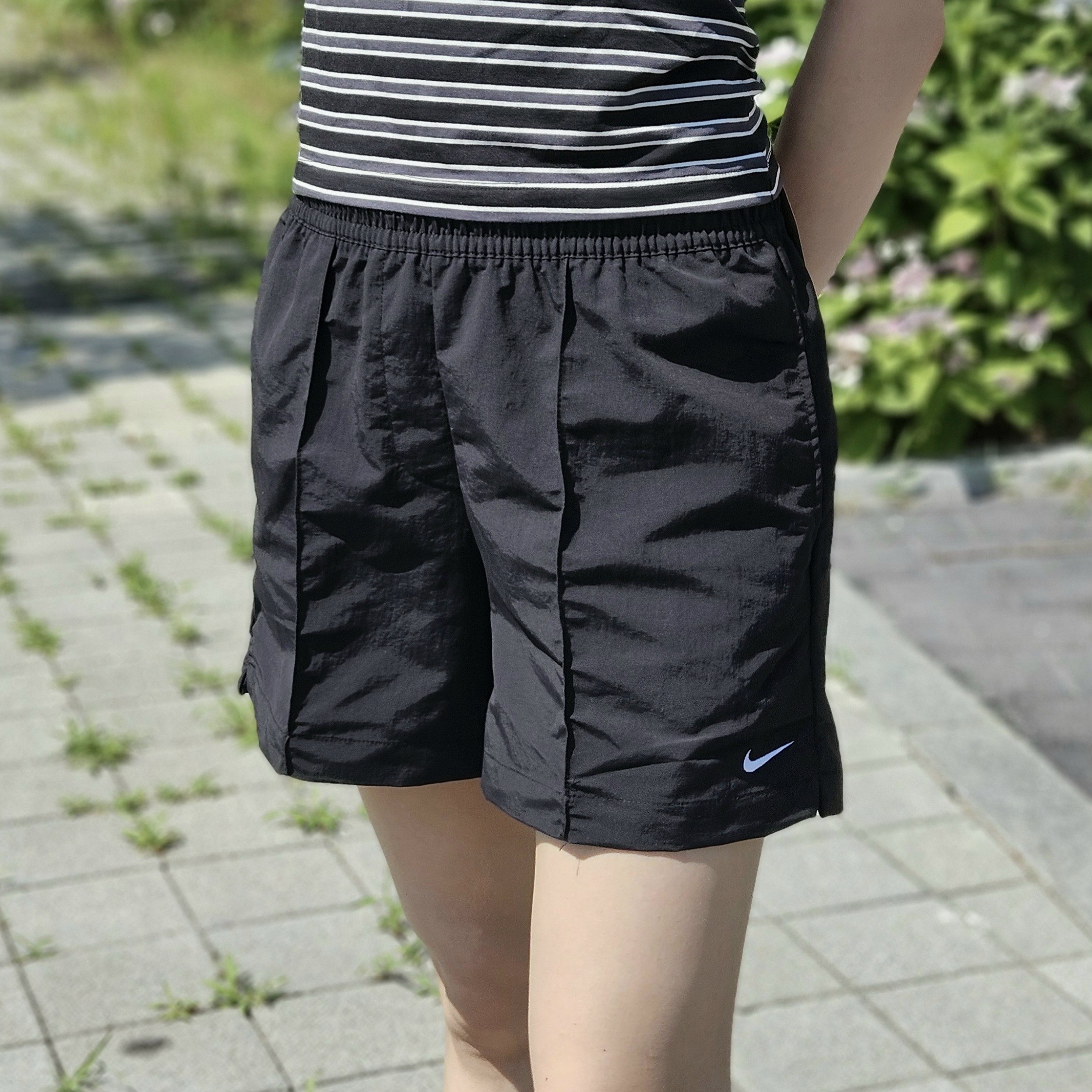 나이키 NW 반바지 여성 우븐 트레이닝 팬츠 블랙 데일리룩 58,900원