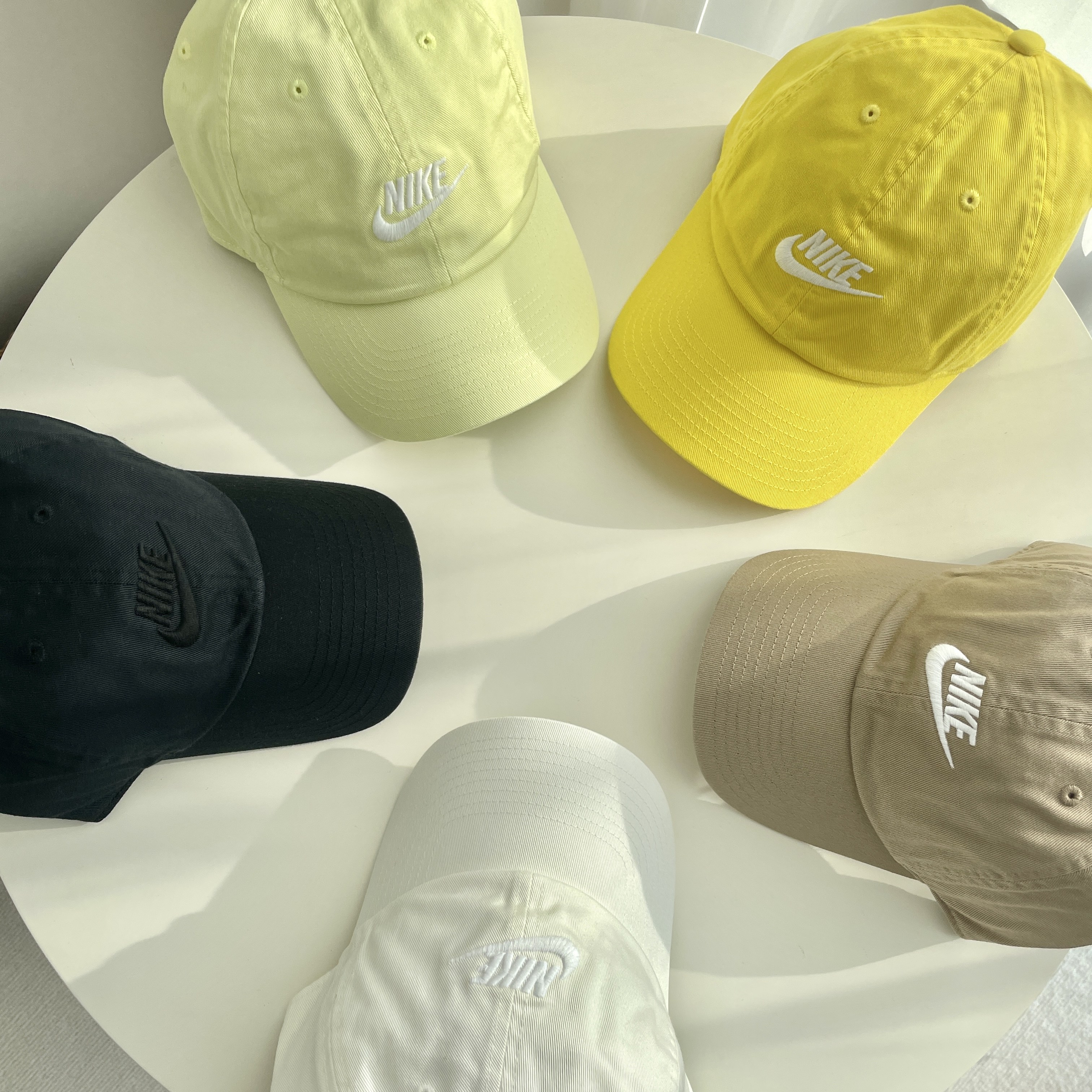 나이키 클럽 언스트럭처드 퓨추라 워시 캡 모자 블랙 화이트 카키 베이지 옐로우 형광 (FB5368-010 133 247 331 718) 33,000원