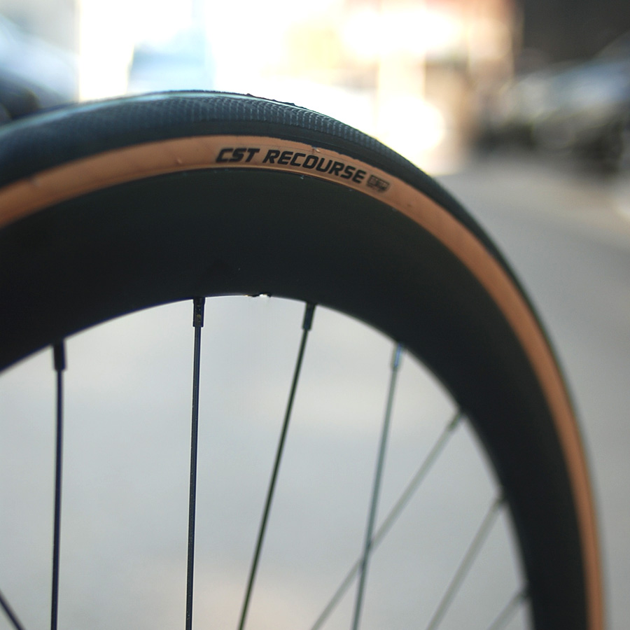 CST 700X25C 검월 타이어 60TPI 25-622 C1808 CST RECOURSE 15,000원