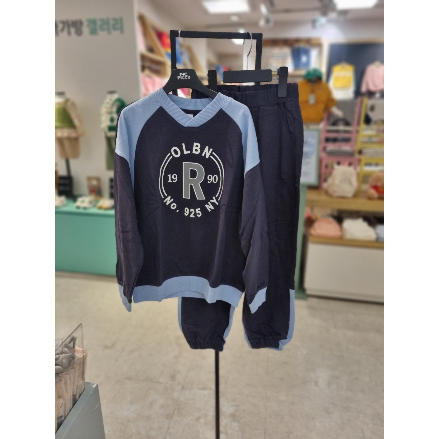 [OPR아동] 픽스키즈 올리반  유니크블럭브이넥상하복 NA OE3USE007NA 18,900원