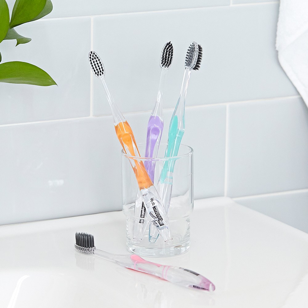 [똑소] 꿈의 소재 그래핀 탄력 미세모칫솔 잇몸 칫솔 4개 세트 15,000원