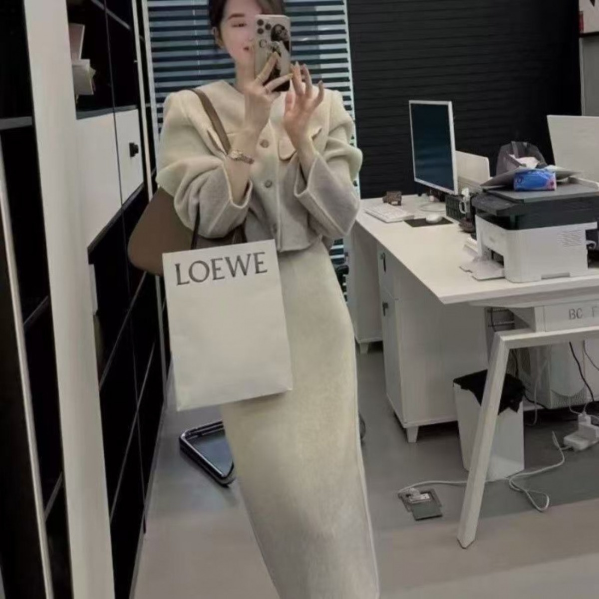 해피유통 여성 가을겨울 니트 세트 따뜻하고 우아한 디자인 cxx 35,230원