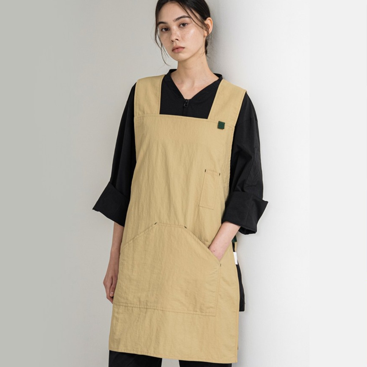 제이앤제이몰 카페 공방 바리스타 생활발수_ 베스트 플로 앞치마 (원피스형), 1개, 베이지 39,000원