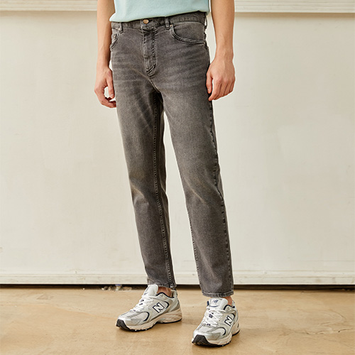 마에스트로 남성용 TOMORROW 포시즌 테이퍼드 핏 데님 MAPA1B621 71,200원