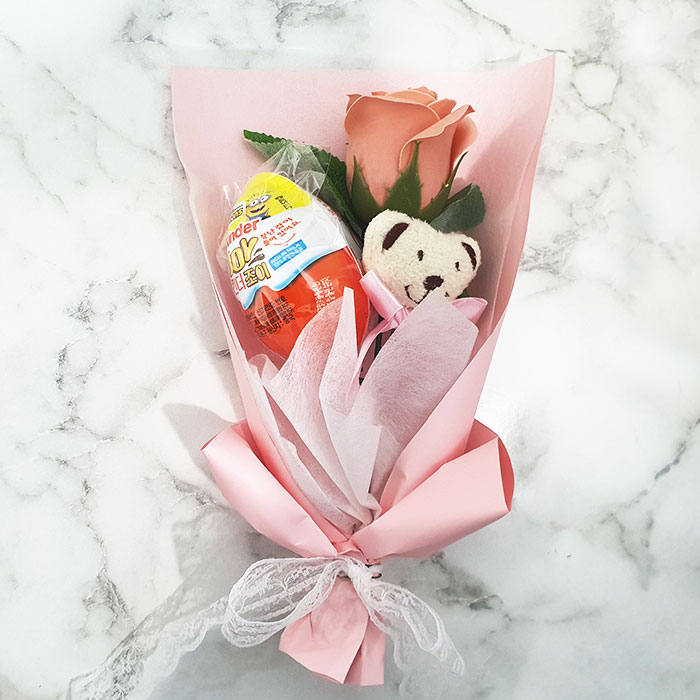 조플라워 킨더조이 꽃다발 사탕부케 입학식 졸업식 화이트데이 발렌타인데이 선물 6,900원