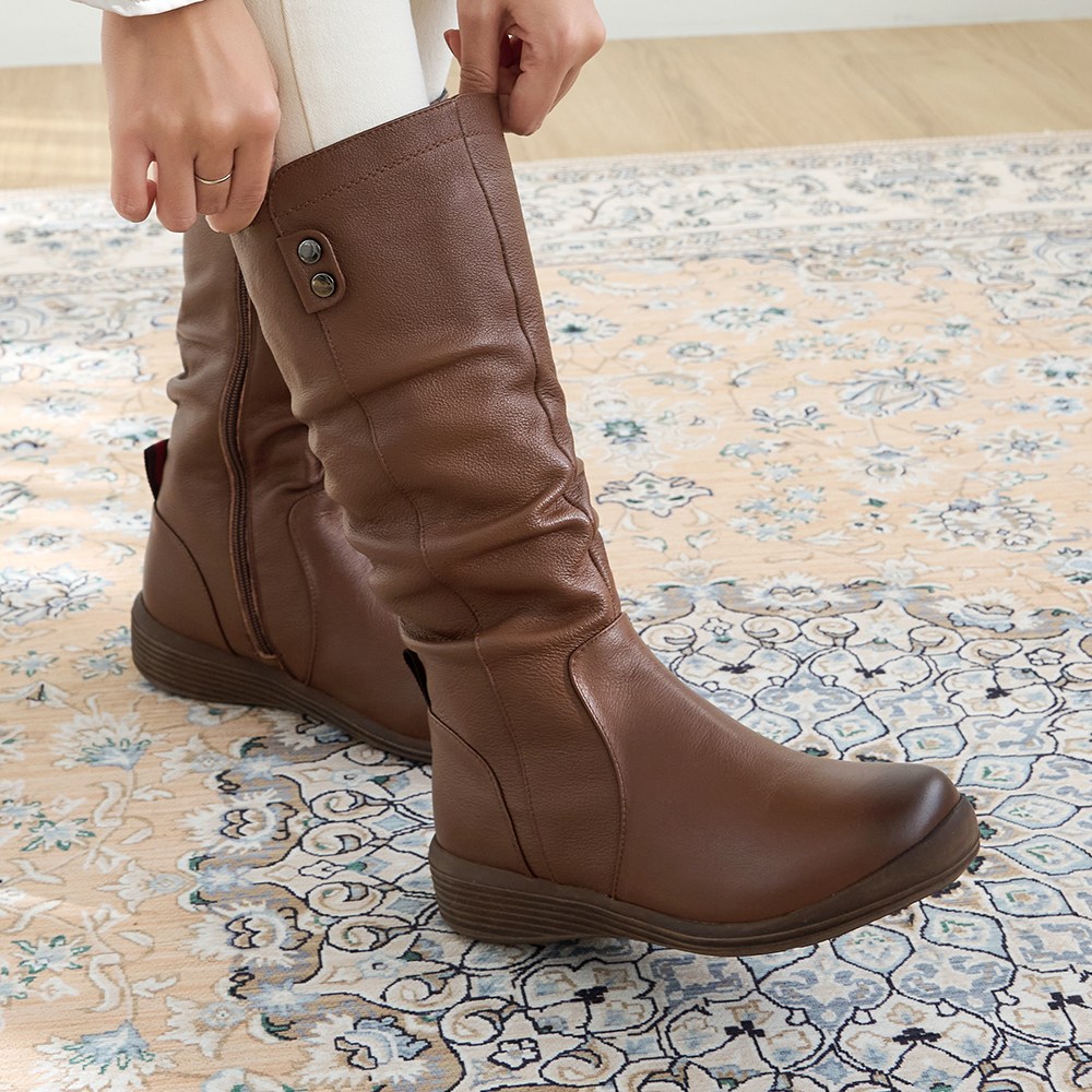 제이슈 천연소가죽 기모안감 르텐 셔링 플랫 롱부츠 4.5cm 77,800원