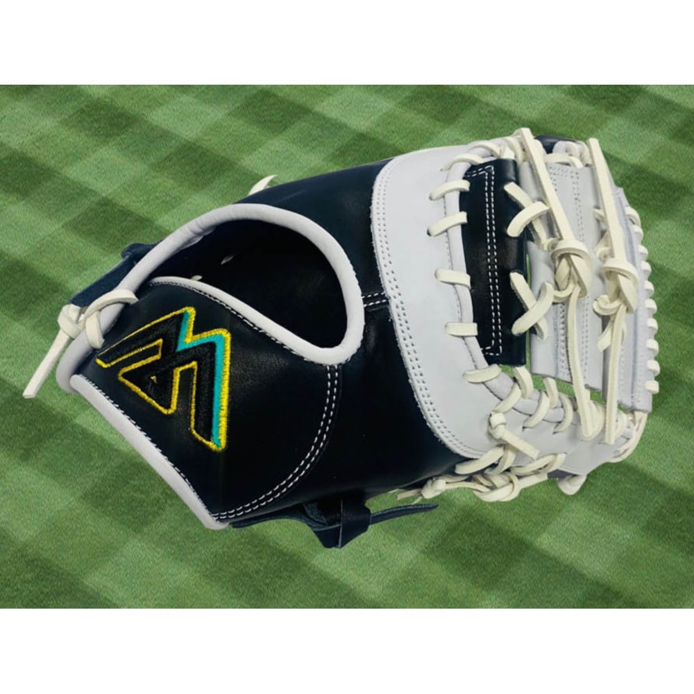 블랙앤화이트 소가죽 동호회 1루 우투 야구 글러브 13인치/ 3루수 내야 유소년 수비수 505,570원