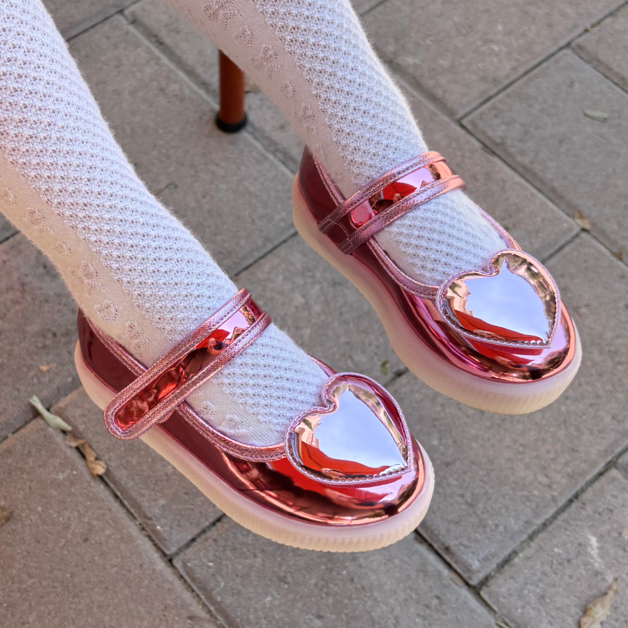 FROMBEBE 프롬베베 여아용 마리 에나멜 하트 LED 슬립온 구두 39,000원