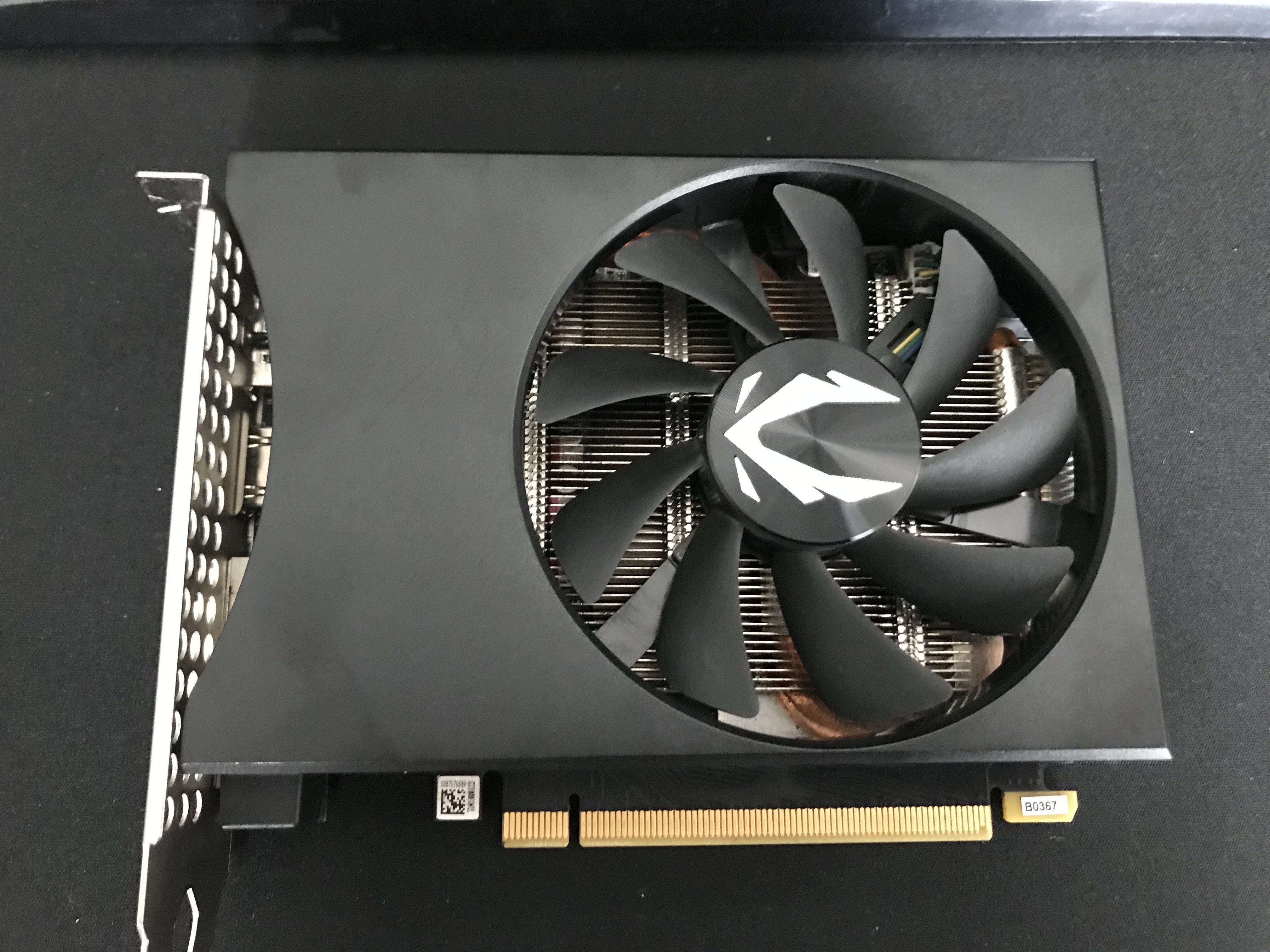 조텍코리아 ZOTAC 지포스 GTX 1660 Ti D6 6GB 원팬 중고리퍼 185,000원
