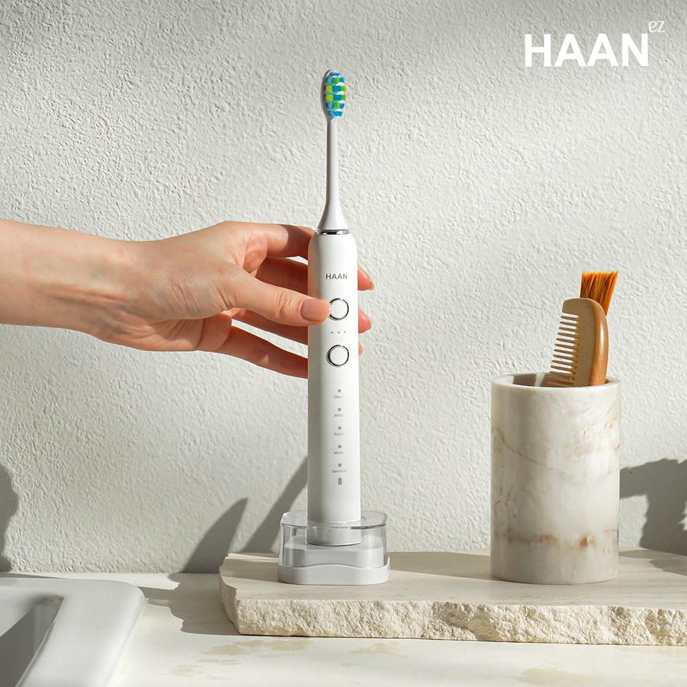 한경희 무선 음파 전동칫솔 5단모드 완전방수 칫솔모 4p 페이스 혀클리너 휴대용 케이스 세트, 0.클린화이트, 1개, 단품 49,900원