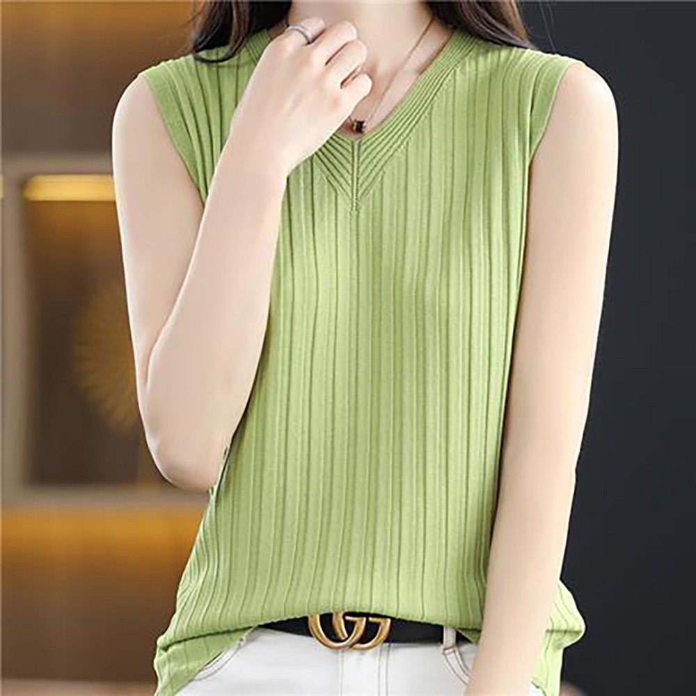 ROYALBELLE 여성 브이넥 골지 레이온 니트 슬림핏 민소매 쿨링 이너 나시 K0030322 13,500원