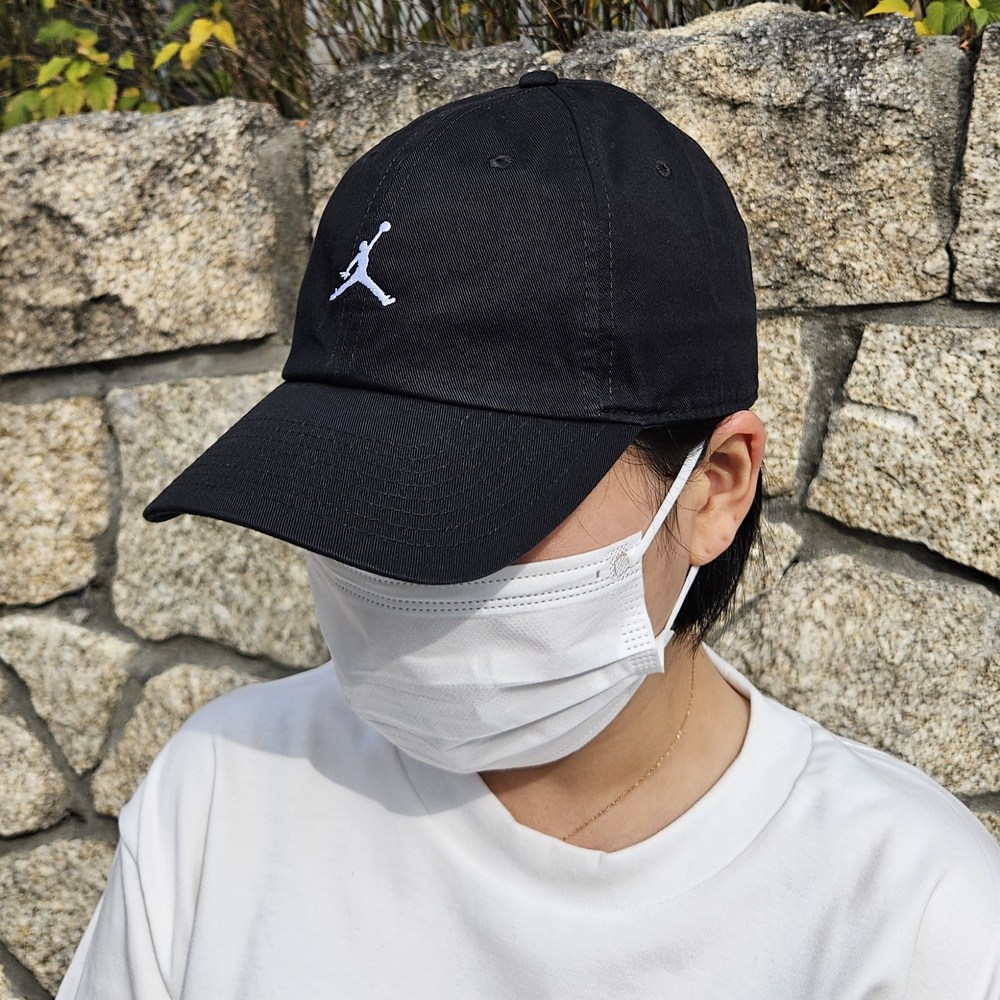 나이키 조던 모자 볼캡 남녀공용 커플 캡 26,900원